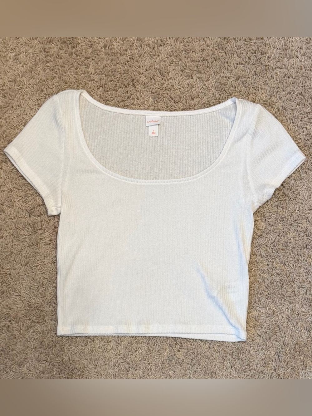 Colsie White Scoop Neck Ribbed Crop Top